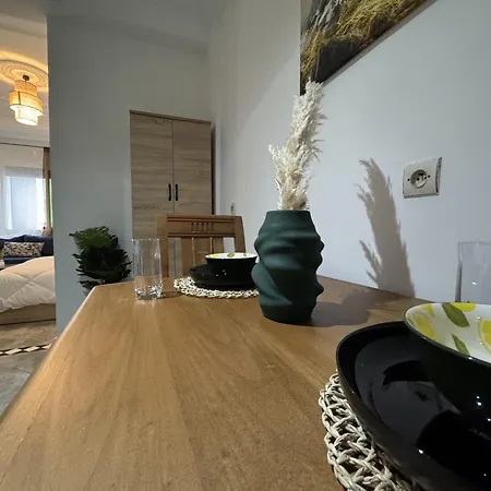 Appartement Pour Les Familles , Couples Maries Bien Meuble A Rabat Exterior photo