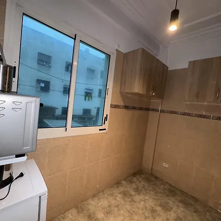 Appartement Pour Les Familles , Couples Maries Bien Meuble A Rabat Exterior photo