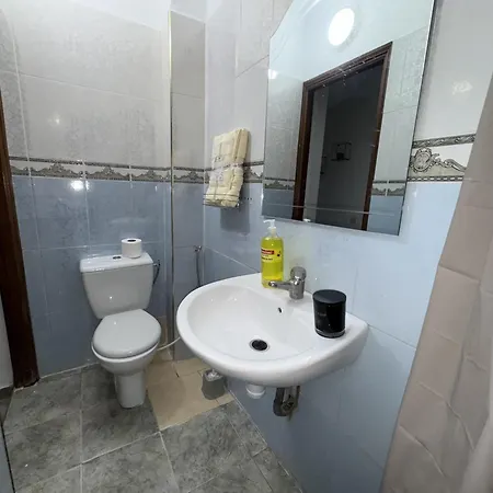 Appartement Pour Les Familles , Couples Maries Bien Meuble A Rabat Exterior photo