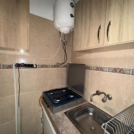 Appartement Pour Les Familles , Couples Maries Bien Meuble A Rabat Exterior photo