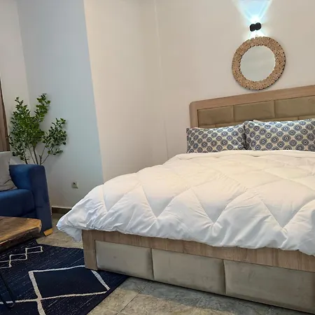 Appartement Pour Les Familles , Couples Maries Bien Meuble A Rabat Exterior photo